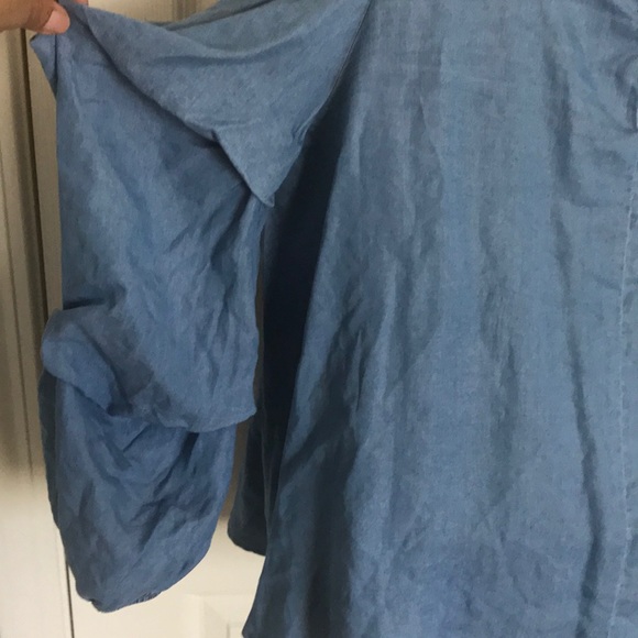 Top - Picture 4 of 6